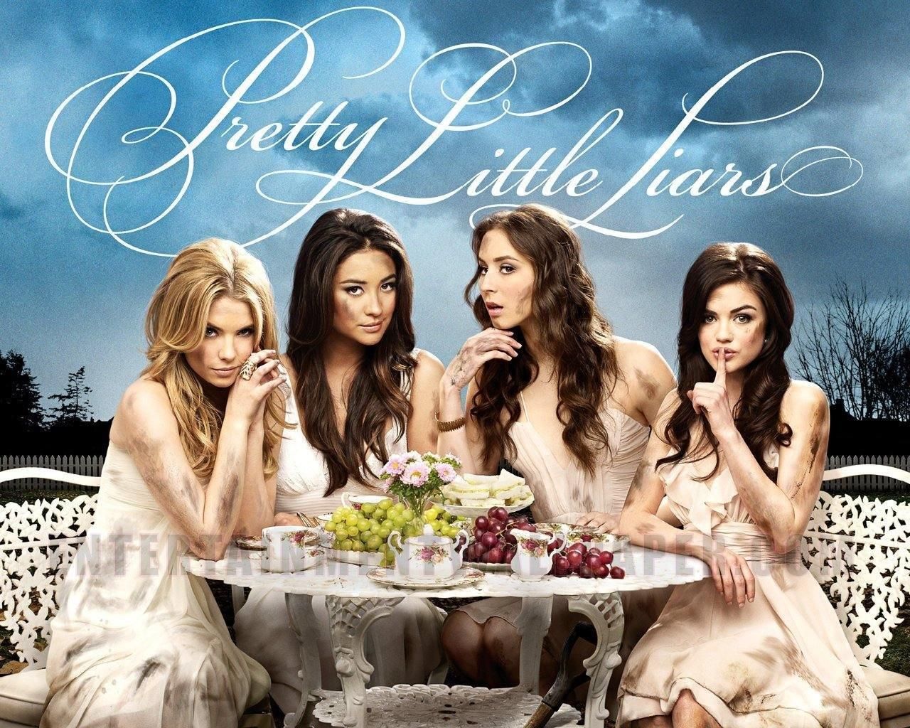 Which Pretty Little Liars Character Are You? (3)