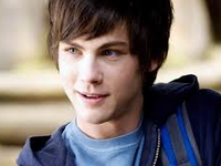 Logan Lerman (Percy Jackson)