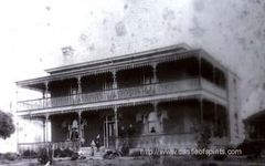 Does anyone else like ghost stories? I LOVE ghost stories! ;) btw, that picture of the house is an actual Australian ghost story, and it still exists