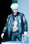 YOONGI IN LEATHER (star if you agree)