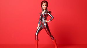 wtf they have a ziggy stardust barbie?