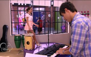 Violetta - Ludmilla and Tomas Sing 'I Love You'