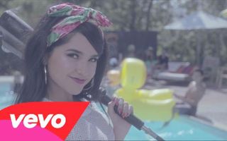 Becky G - Shower