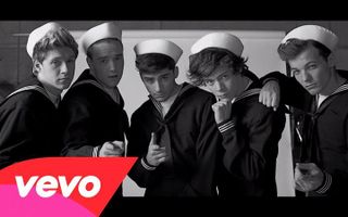 One Direction - Kiss You (Official)