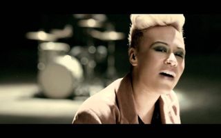 Emeli Sandé - Next To Me