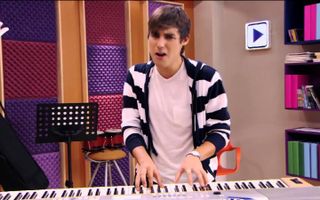 Violetta - Leon - More Tears