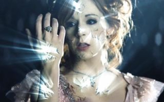 Shatter Me Featuring Lzzy Hale - Lindsey Stirling