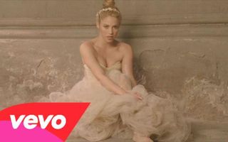 Shakira - Empire