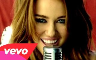 Miley Cyrus - Party In The U.S.A.