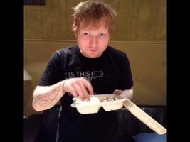 Ed eating rice @edsheeran