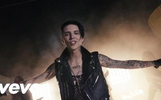 Black Veil Brides - Heart Of Fire