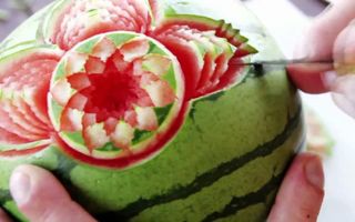 Watermelon skin carving