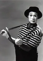 If a mime is arrested, do they tell him he has a right to talk? If a mime is arrested, do they tell him he has a right to talk?
