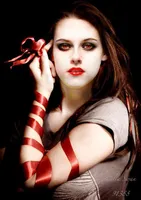 If you were a vampire would you rather bite humans or animals? Would you rather bite humans or animals and be sort of vegetarians if you were a vampire? (specially for twilight fans) If you were a vampire would you rather bite humans or animals? Would you rather bite humans or animals and be sort of vegetarians if you were a vampire? (specially for twilight fans)