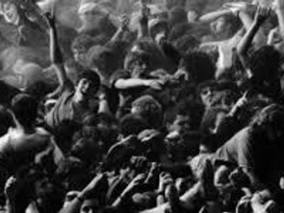 MOSH PIT