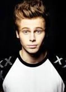 Luke Hemmings Fanpage's Photo