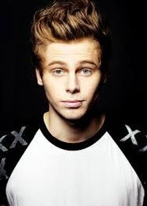 Luke Hemmings