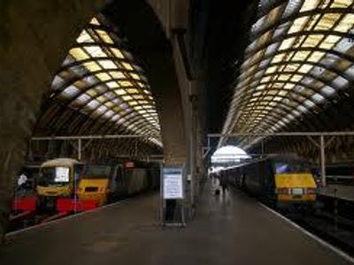 9) At which station and on what platform do students board the train to Hogwarts?