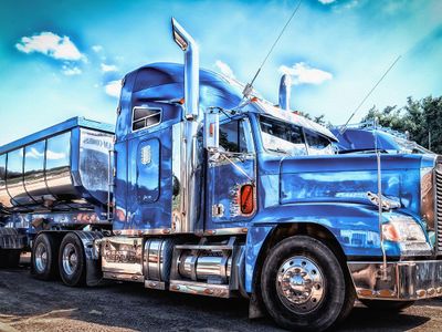 What is the largest truck show in Canada that features over 500 show trucks?