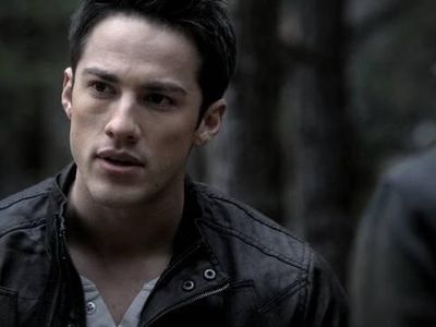 Tyler Lockwood in the first season was: (check 4 answers)