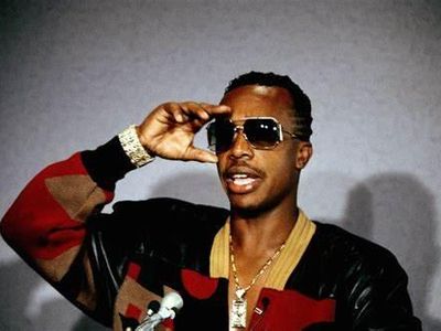 What was the name of the oversized sunglasses popularized by famous rapper MC Hammer?