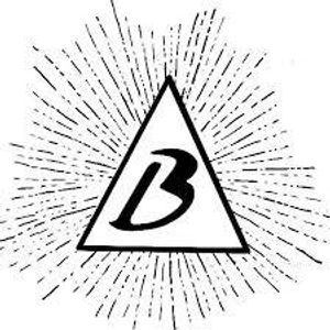 Which British brewery does this logo represent?