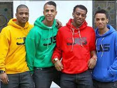 Name the members in JLS?