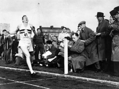 Who was the second person to break the 4-minute mile barrier?