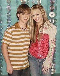 what was the name of hanna's/miley's brother