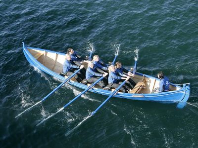 What is the length of a typical rowboat?