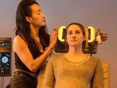 Beatrice's Aptitude Test results were inconclusive, with a choice of Abnegation, Dauntless and Erudite. Which faction did Tori enter as the result?