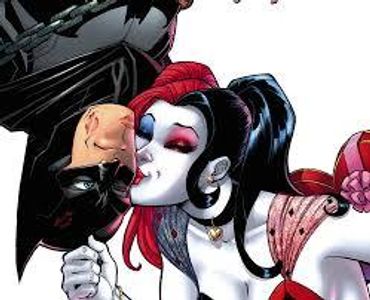 How many artists drew harley in her first comic?