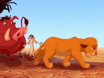 Around the end of the movie, what did Simba do when he was standing on Pride Rock?