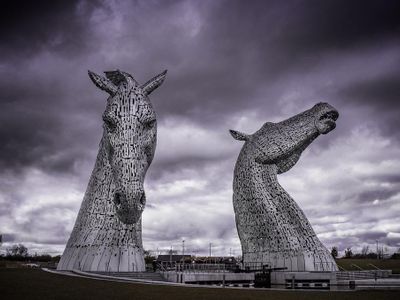 How do Kelpies lure humans to them?