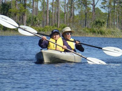 What type of paddle is used for Kayaking?