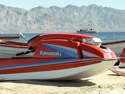 Which company is known for popularizing jet skis?