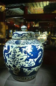 The Ming Dynasty is famous for its production of what decorative art form?