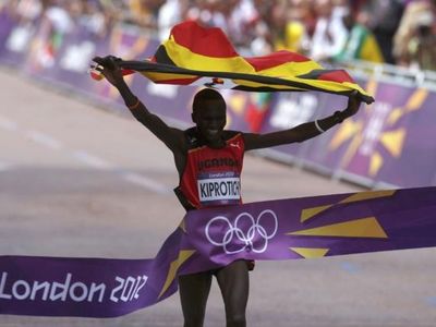 What was the official time clocked by Dennis Kipruto Kimetto for the fastest marathon?