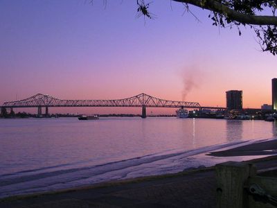 In which U.S. city does the New Orleans Jazz & Heritage Festival take place?