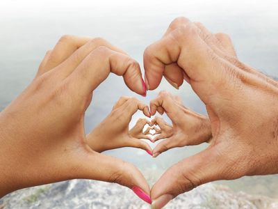 Which gesture is considered a symbol of eternal love?