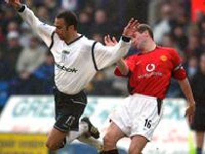 Youri Djorkaeff (Bolton Wanderers, 2002)