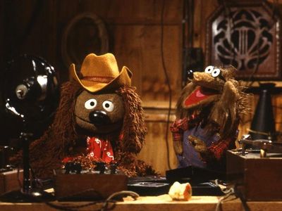 What is Rowlf’s main sketch on the Muppet Show that does NOT involve instruments or singing?