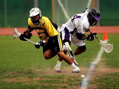 What is the objective of the game of lacrosse?