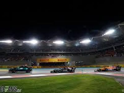 Which 2021 race was surrounded by controversy due to safety car procedures?