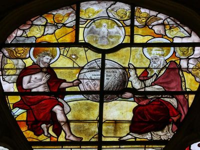 Which council affirmed the doctrine of the Trinity and the divinity of Christ in 325 AD?