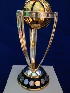 How many teams competed in the first Cricket World Cup in 1975?