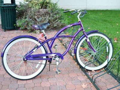 Which famous movie featured a cruiser bike prominently?