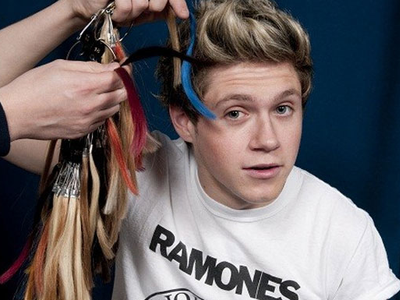 What's Niall's natural hair color?