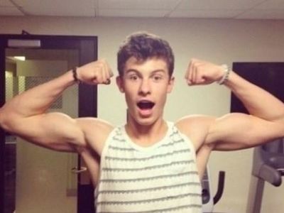 What is Shawn Mendes's full name?