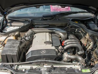 Which engine supplier does Mercedes rely on?